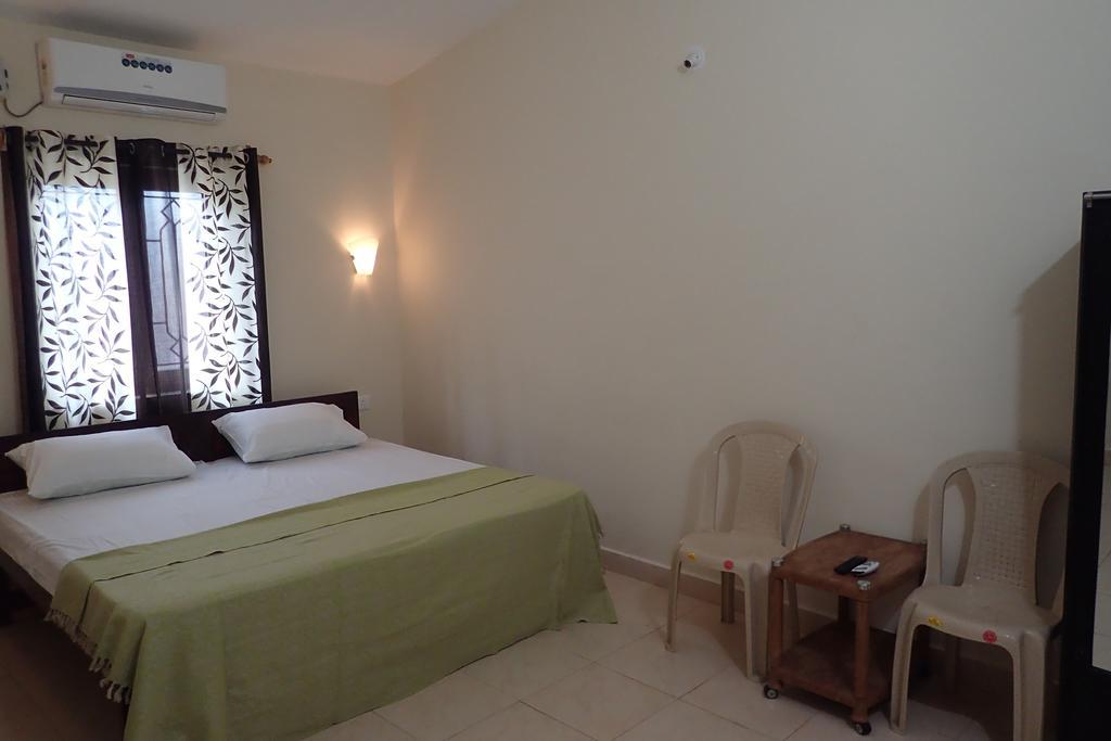 Bella Guest House Калангут Экстерьер фото