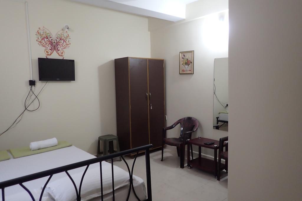 Bella Guest House Калангут Экстерьер фото