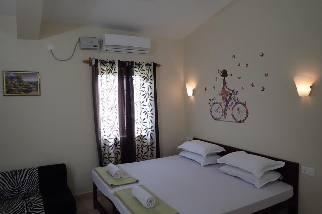 Bella Guest House Калангут Экстерьер фото