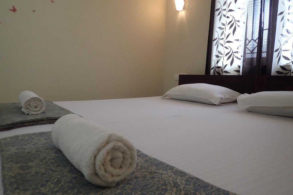Bella Guest House Калангут Экстерьер фото