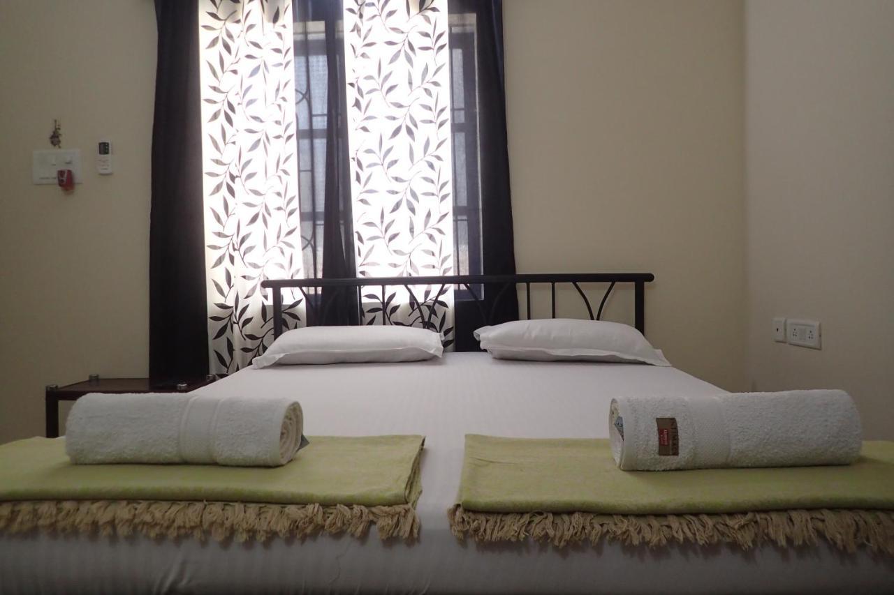 Bella Guest House Калангут Экстерьер фото