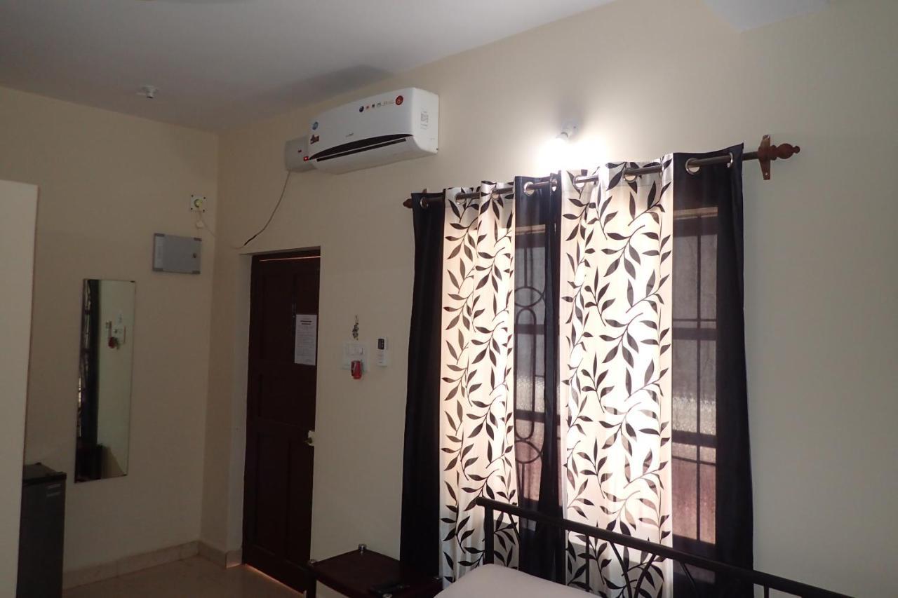 Bella Guest House Калангут Экстерьер фото