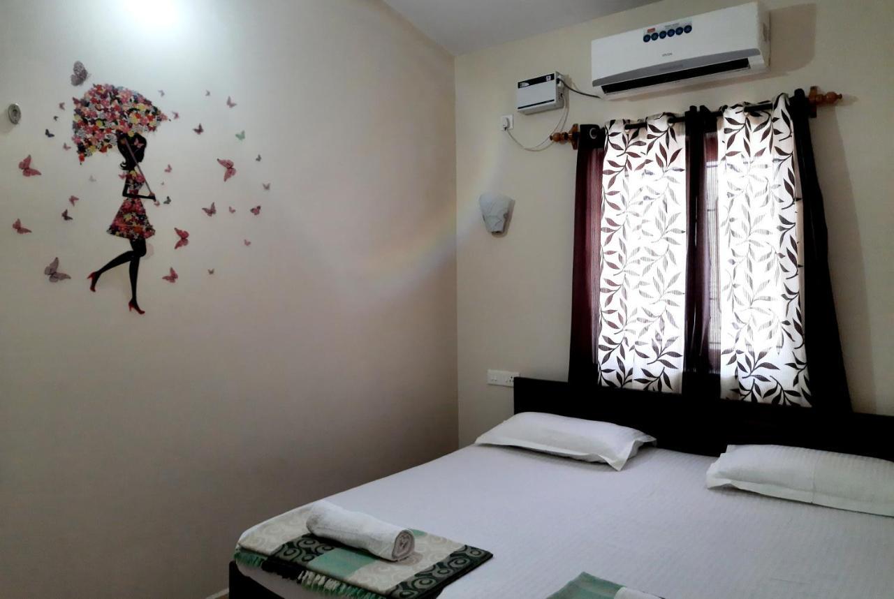 Bella Guest House Калангут Экстерьер фото
