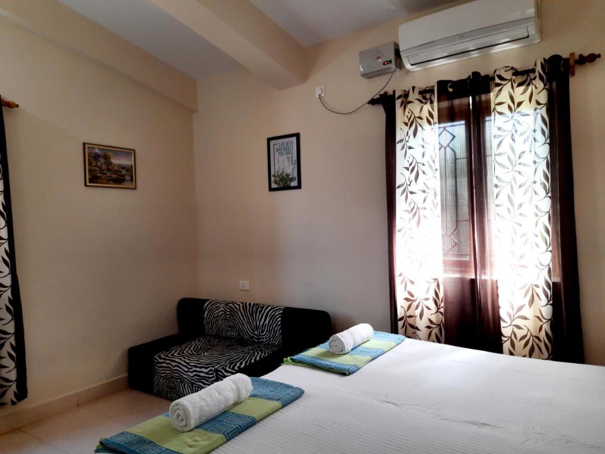 Bella Guest House Калангут Экстерьер фото